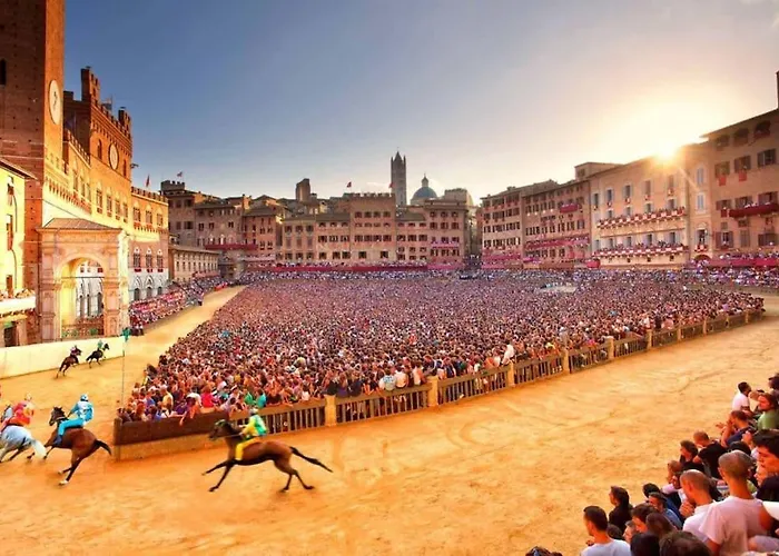 Palazzo Celsi Pollini Duomo Casa Emma アパート シエーナ