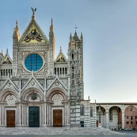 Palazzo Celsi Pollini Duomo Casa Emma