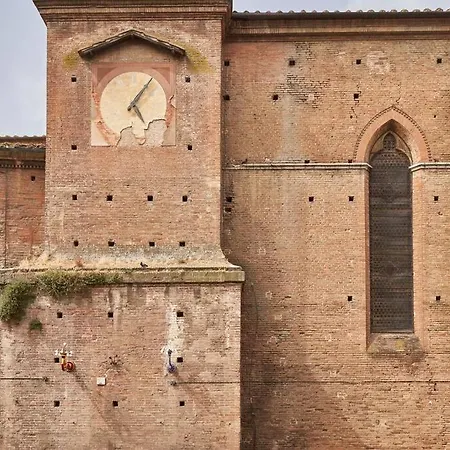 Palazzo Celsi Pollini Duomo Casa Emma